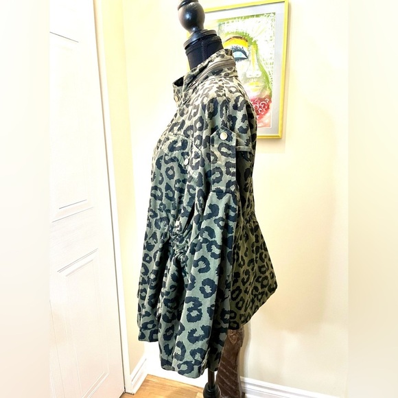 🆕Style hub cheetah print/dark green jkt/cinch waist adj/Pockets/Notchcollar - Picture 4 of 15